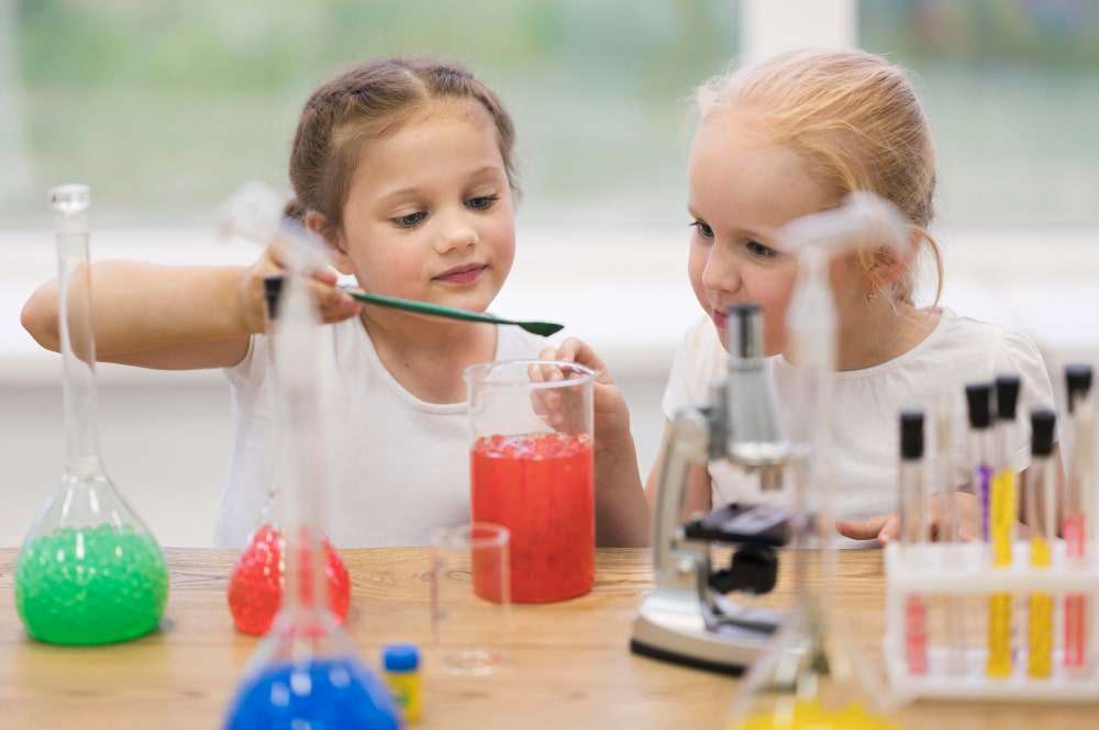 Messy play activities - science project ideas